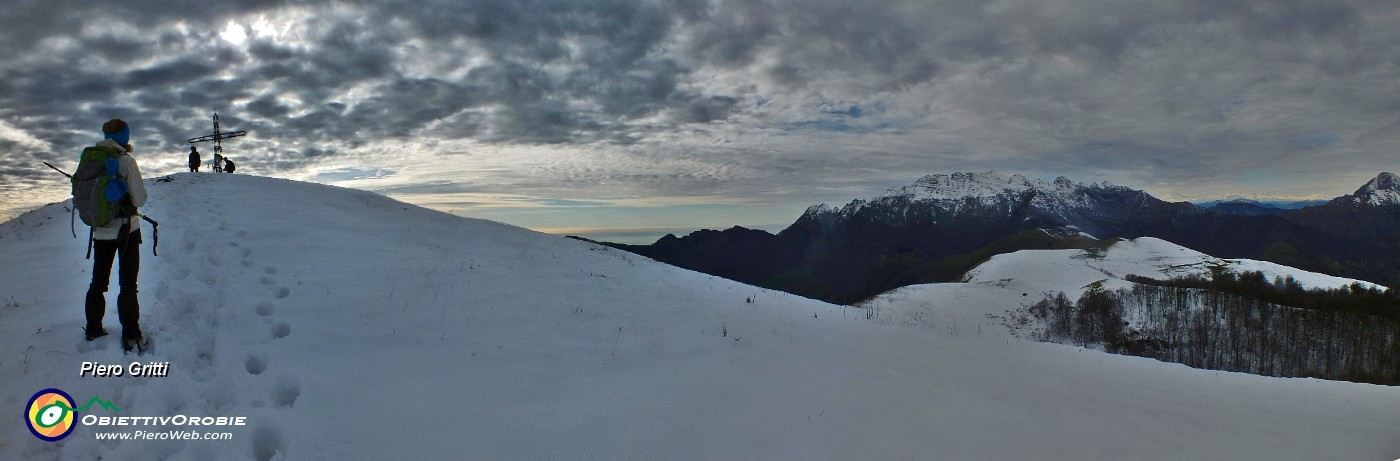 29 Vista panoramica in vetta allo Zuc di Valbona.jpg